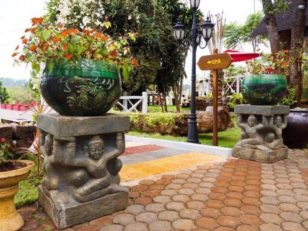 Royal Kalaw Hills Resort Exterior foto