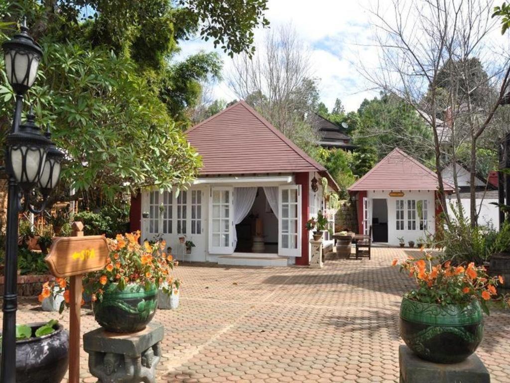 Royal Kalaw Hills Resort Exterior foto