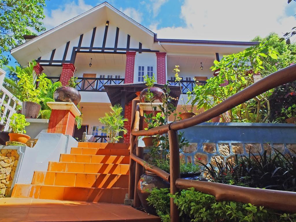 Royal Kalaw Hills Resort Exterior foto